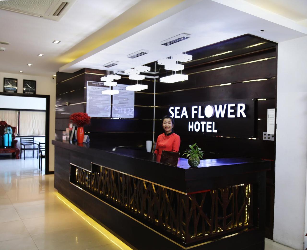 Sea Flower Hotel Da Nang Exteriör bild